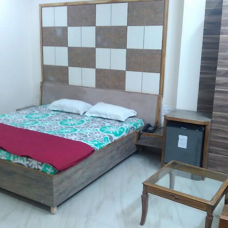 Hotel Palace Hoshiarpur 外观 照片